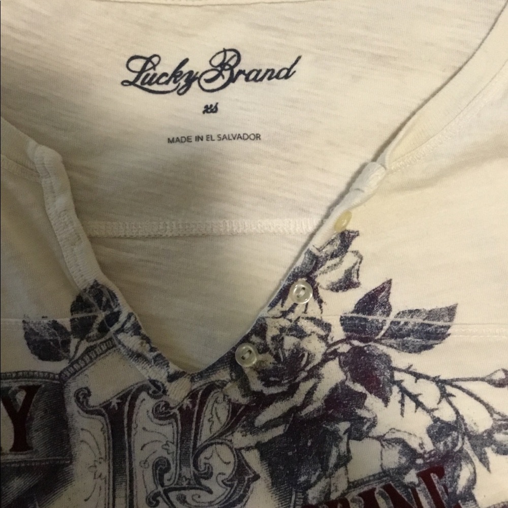 Tee shirt